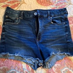 American Eagle Curvy High Rise Shortie